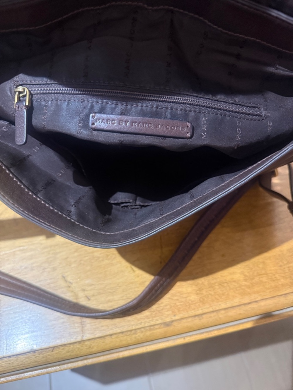 Brown Leather Messenger Bag with Turn-Lock Closure - Picture 12 of 16